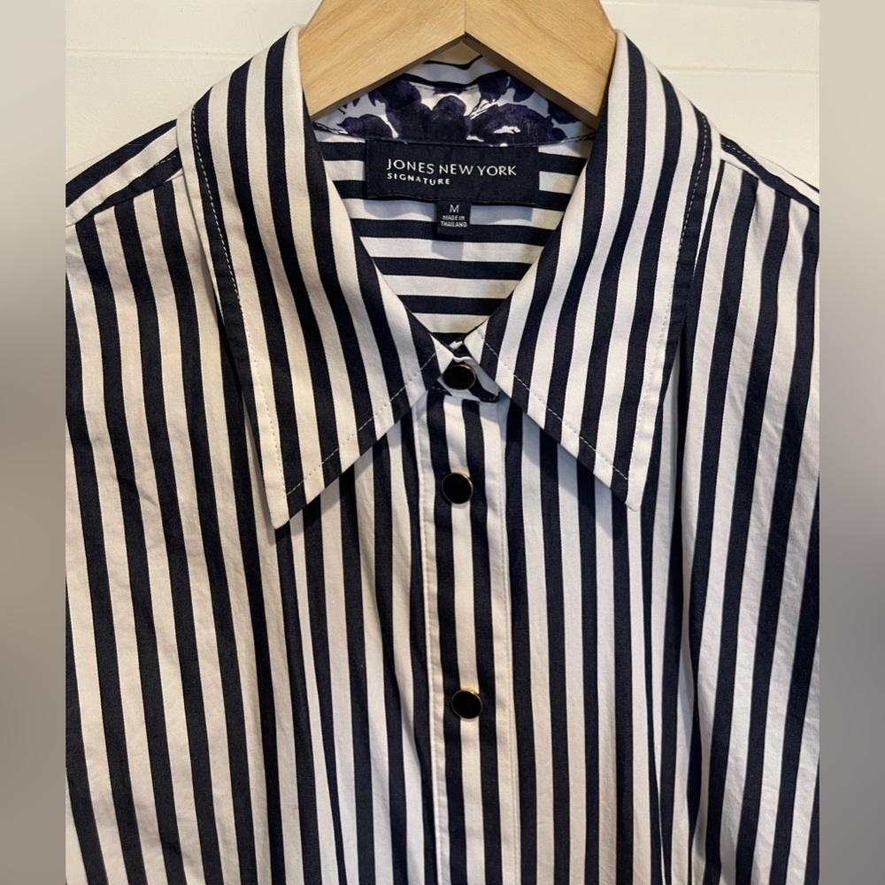 Jones New York Striped Button-Up Dress Shirt Size M